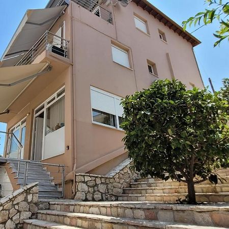 Family Apartment Дервеніон Екстер'єр фото